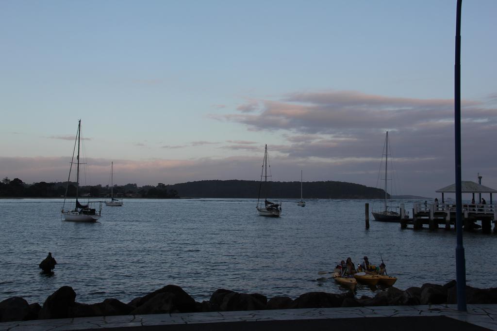 Zorba Waterfront Motel Batemans Bay Extérieur photo