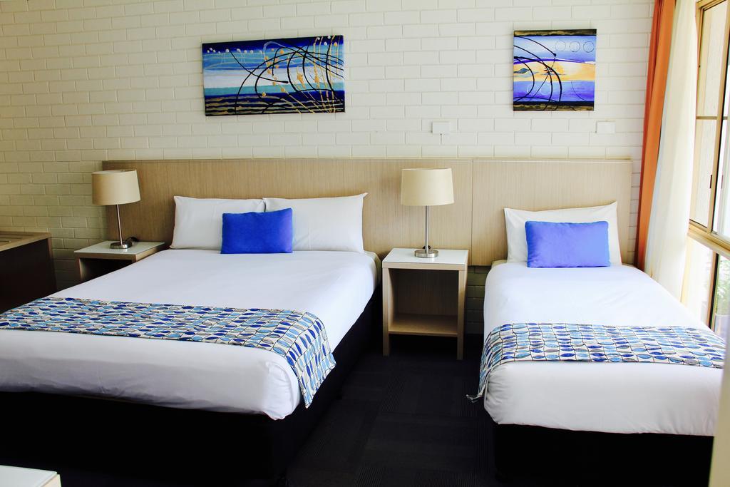 Zorba Waterfront Motel Batemans Bay Extérieur photo