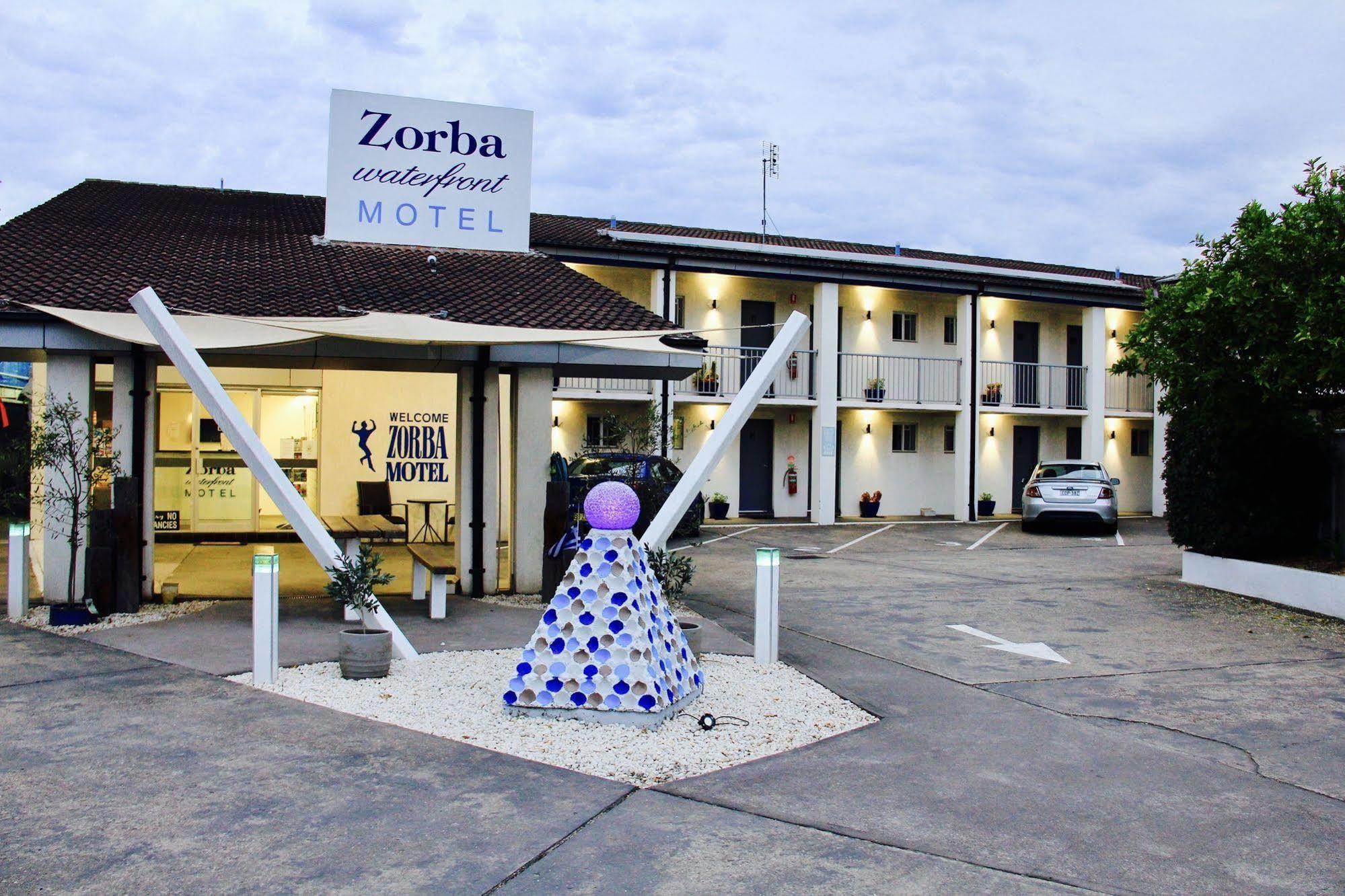 Zorba Waterfront Motel Batemans Bay Extérieur photo