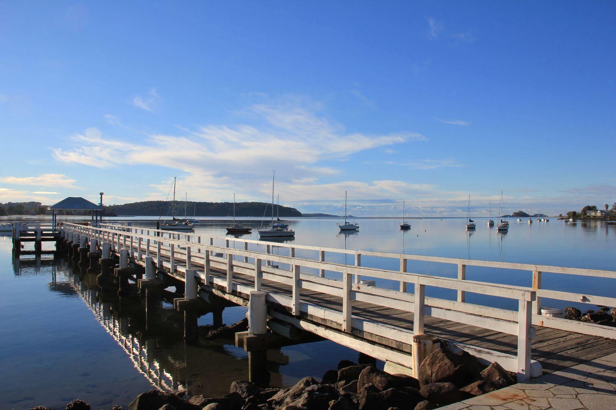 Zorba Waterfront Motel Batemans Bay Extérieur photo